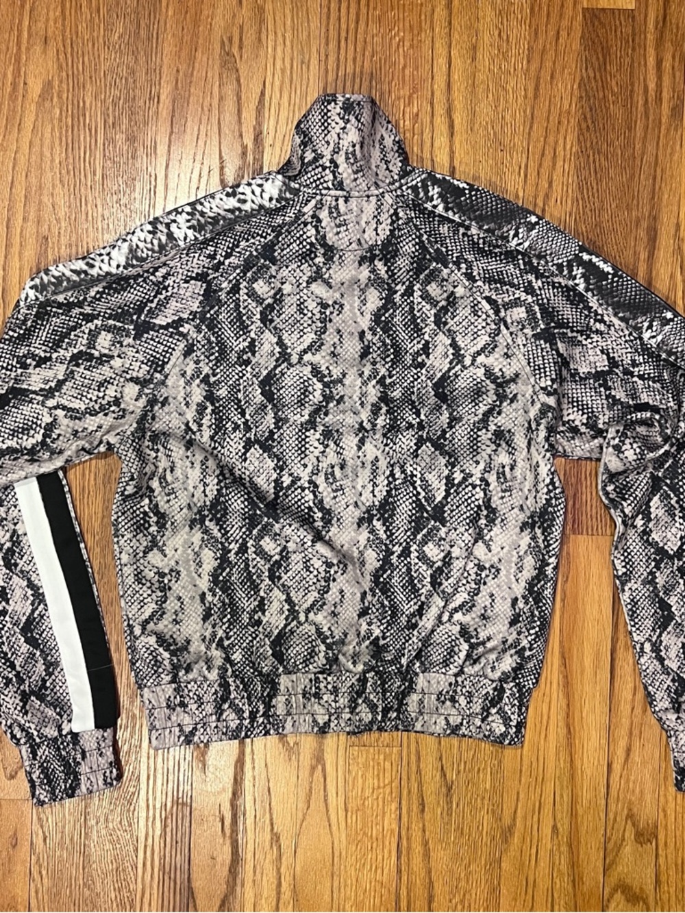 Pam & Gela Snake Print Track Jacket & Pants Set - Picture 6 of 10